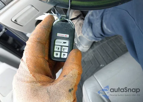 2016 Honda Odyssey Touring/Touring Elite z USA, uszkodzony, nr VIN 5FNRL5H9XGB004678